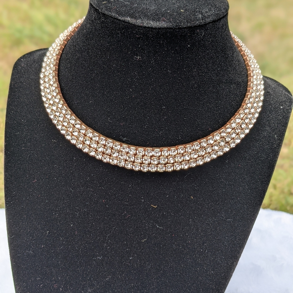Necklace - Choker Style